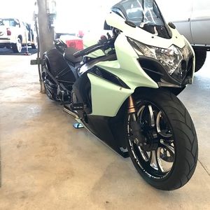 Meet your Posher, Maximo